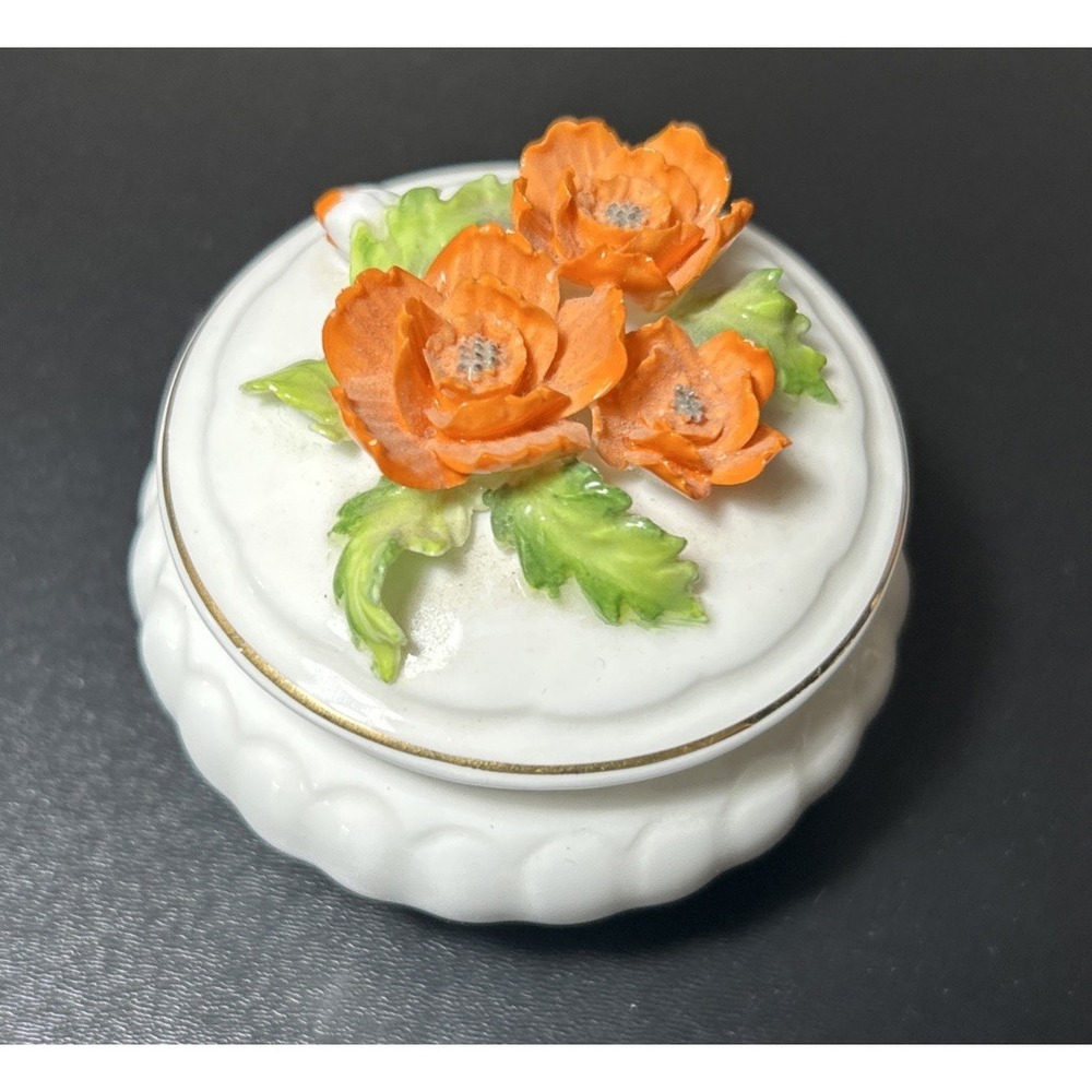 Vtg.‎ Napcoware Bone China Trinket Box, Sculpted Poppies and Gold Trimmed Lid